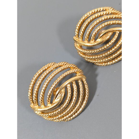 Vintage Napier Gold Tone Textured Knot Round Dome Pierced Earrings Classic - Picture 5 of 9